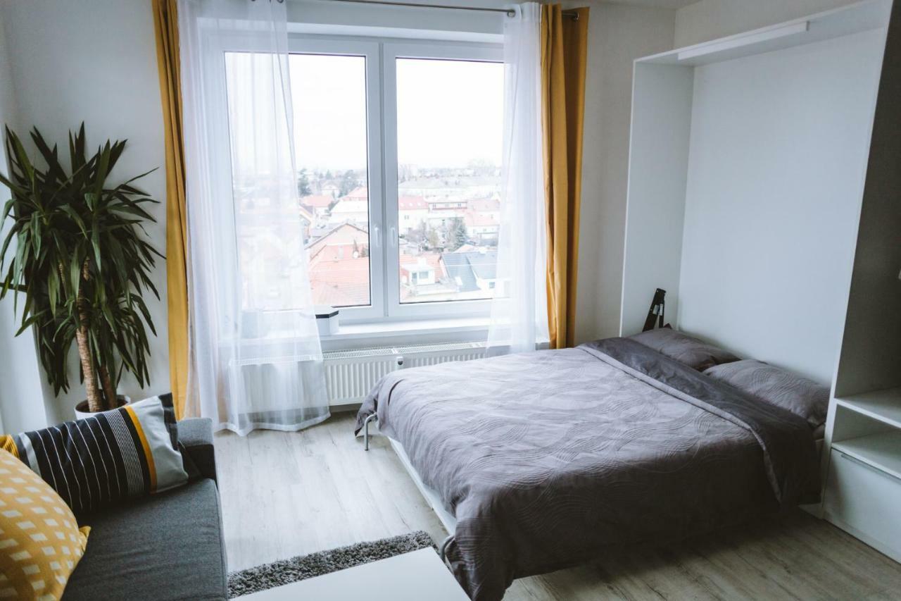 Design Apartment, The City Centre Close To The Health Spa Piest'any Esterno foto